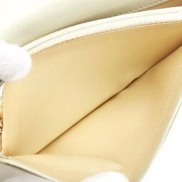 CHANEL Long Wallet Camellia Gray x Ivory Lambskin Authentic Used - Picture 7 of 10